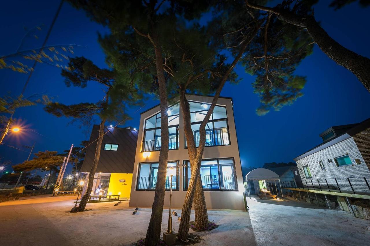 Gangneung Haesolnaeeum Pension ภายนอก รูปภาพ