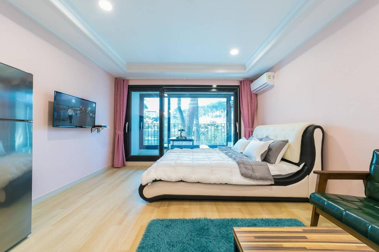 Gangneung Haesolnaeeum Pension ภายนอก รูปภาพ